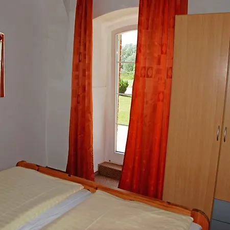 Auf Jasmund Daire *